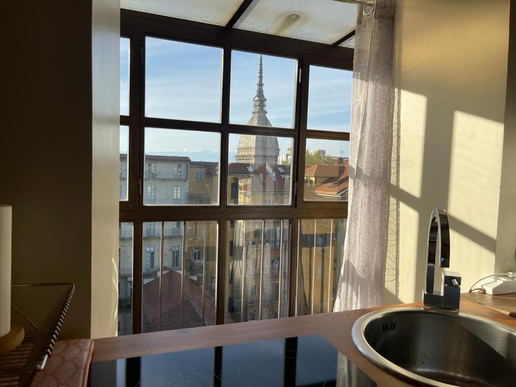 Ferienwohnung Le Finestre Sulla Mole Turin Exterior foto