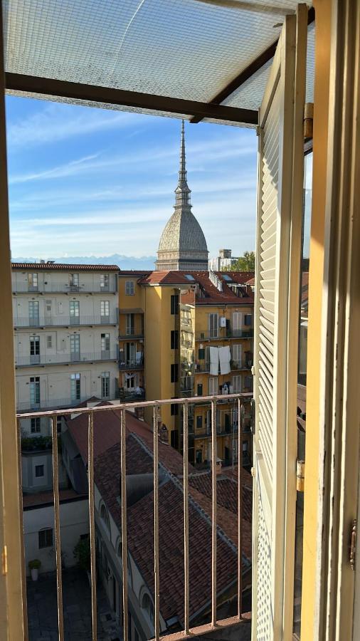 Ferienwohnung Le Finestre Sulla Mole Turin Exterior foto